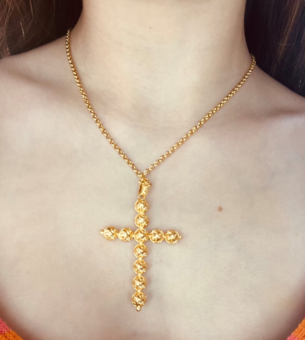 Colar com Cruz em Bolas de Viana – Banho de Ouro 18K